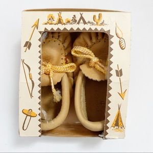 New! Laurentian Chief Baby Moccasins Leather Sz 4
